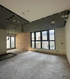 港区海岸ビル2階