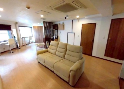 豊島区南大塚ビル3階