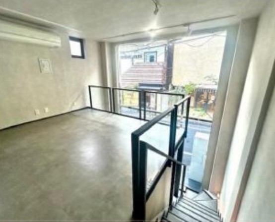 港区六本木ビル一棟