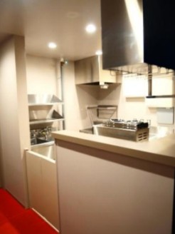 豊島区巣鴨ビル3階