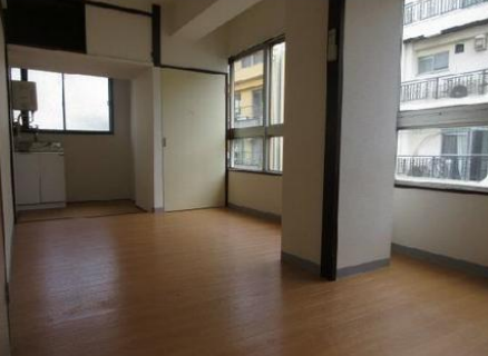 中野区東中野ビル4階