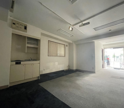 荒川区南千住ビル 1階