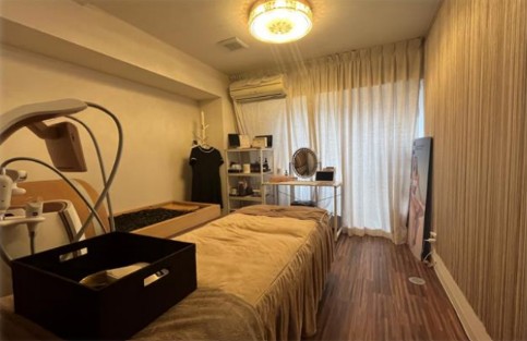 千代田区神田東紺屋町ビル8階