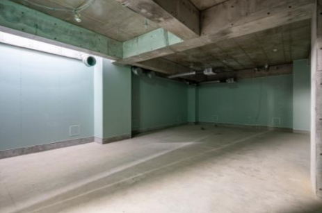 渋谷区神宮前地下1階