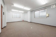 千代田区神田紺屋町ビル5階