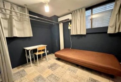 新宿区左門町ビル1階