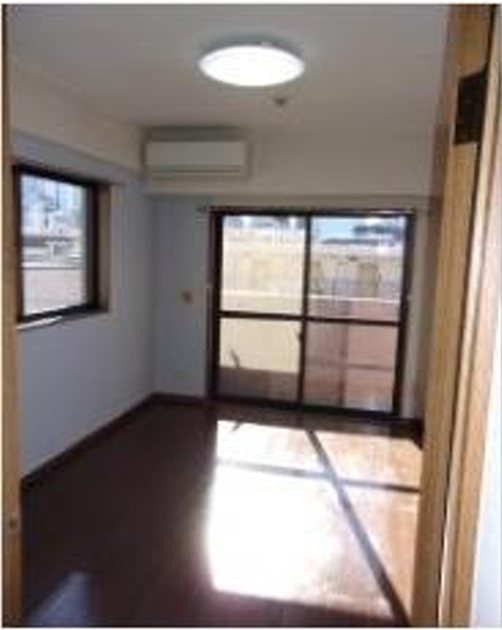 新宿区北新宿マンション4階