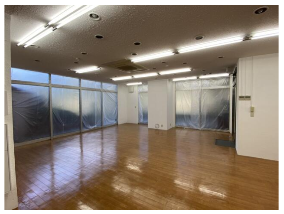 品川区上大崎ビル1階