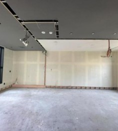 港区海岸ビル2階