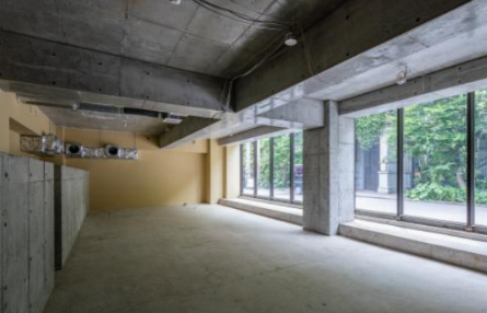 渋谷区神宮前1階